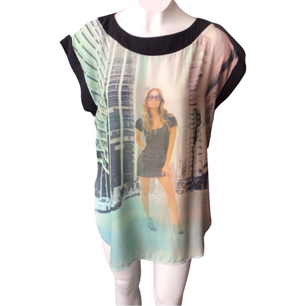 Stylish Black and Cream Graphic Women Top